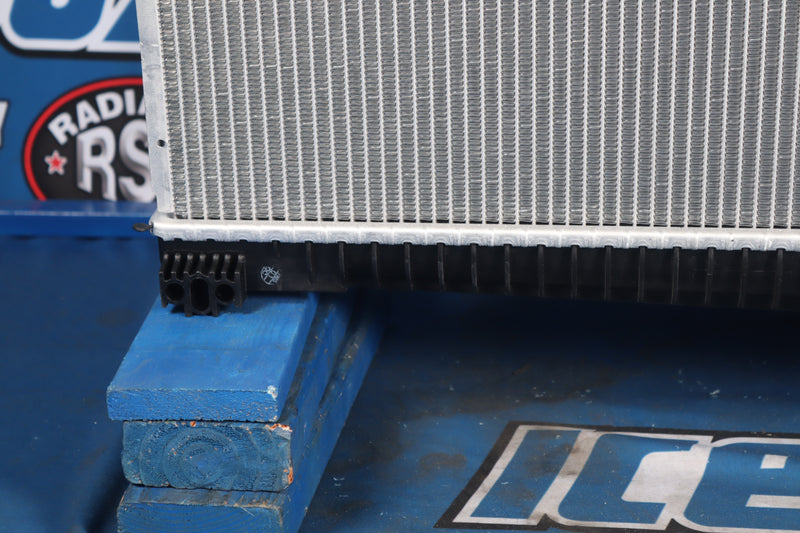 Load image into Gallery viewer, Peterbilt Radiator # 606225
