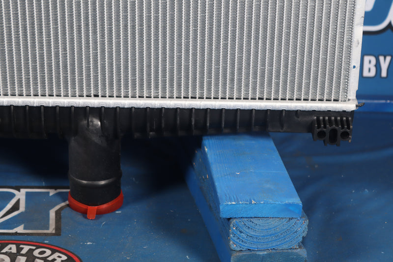 Load image into Gallery viewer, Peterbilt Radiator # 606225
