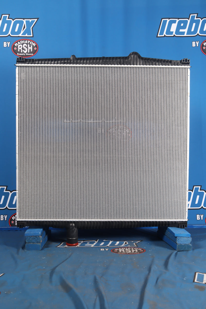 Load image into Gallery viewer, Peterbilt Radiator # 606225
