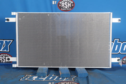 Kenworth T680 / 579 AC Condenser
