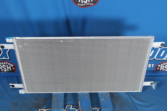Kenworth T680 / 579 AC Condenser