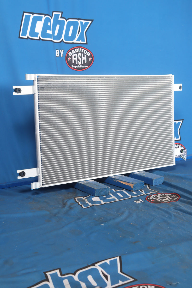 Load image into Gallery viewer, Kenworth T680 / 579 AC Condenser # 604112
