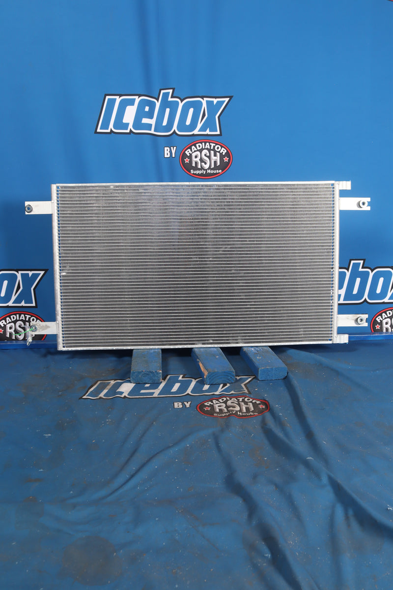 Load image into Gallery viewer, Kenworth T680 / 579 AC Condenser # 604112

