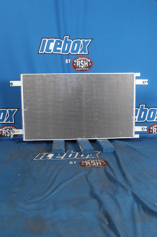 Kenworth T680 / 579 AC Condenser