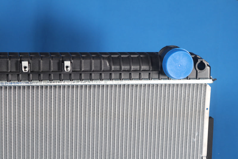 Load image into Gallery viewer, Freightliner Cascadia Radiator # 601166
