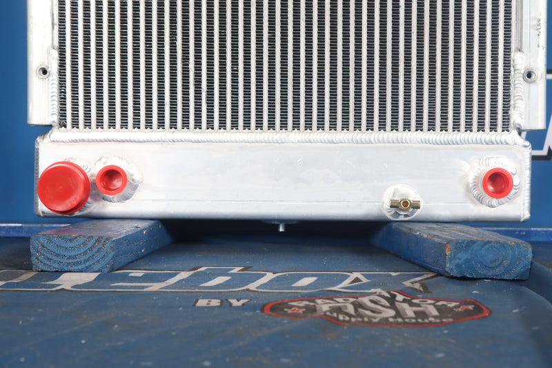 Load image into Gallery viewer, Hyster H165XL Radiator # 940191
