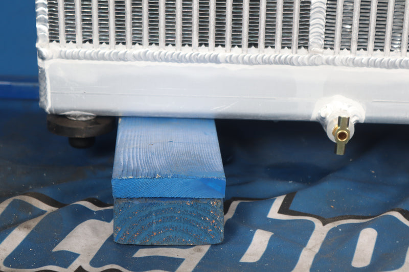 Load image into Gallery viewer, Cummins 500KW Radiator # 990218
