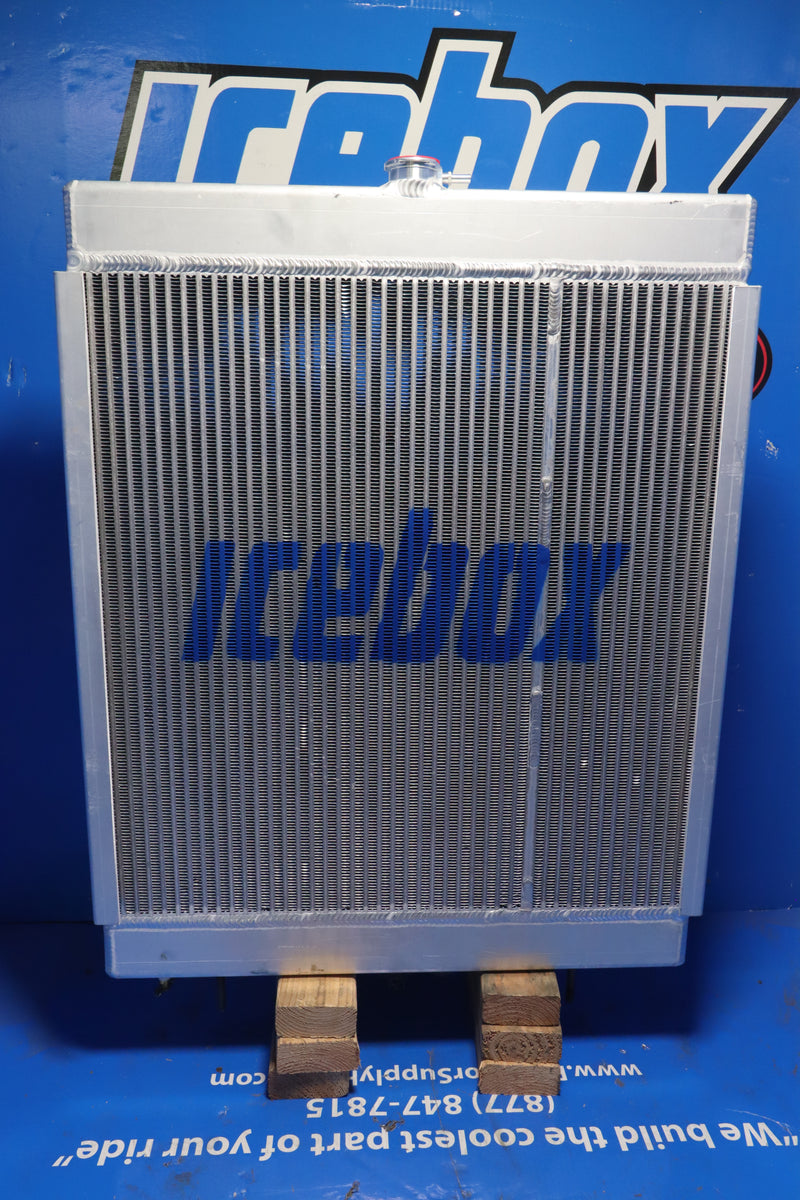 Load image into Gallery viewer, JLG Telehandler Radiator # 890423

