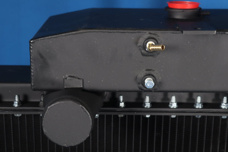 Load image into Gallery viewer, Kenworth W-900 A/B Radiator # 604015
