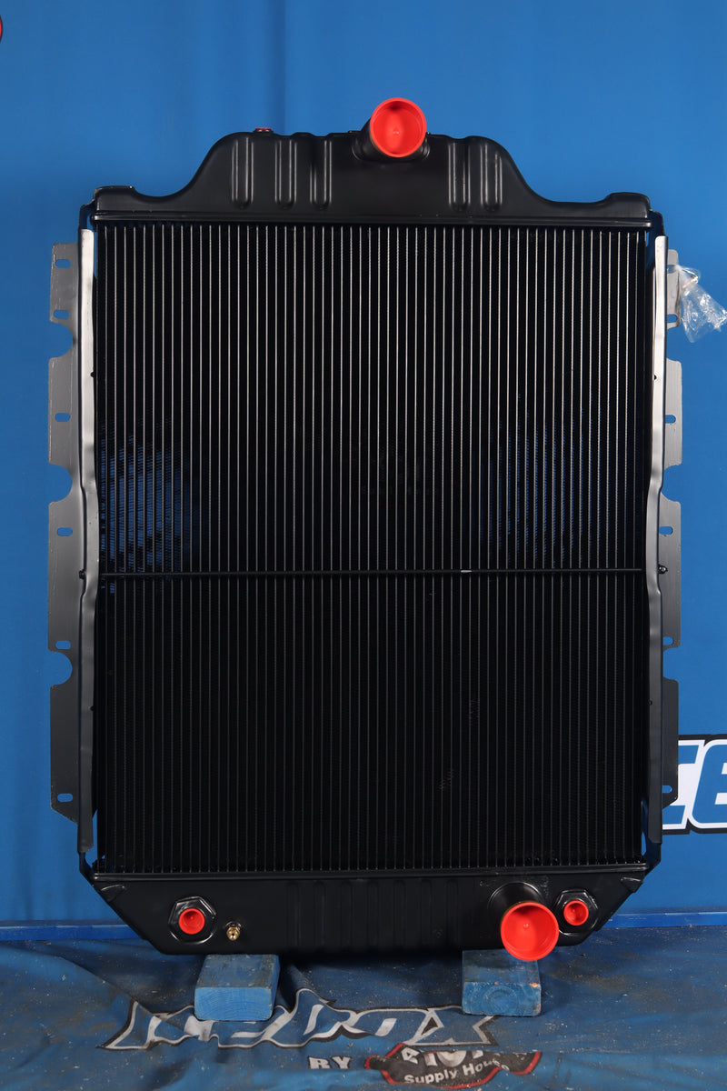 Load image into Gallery viewer, International 7200 Series Radiator # 603001
