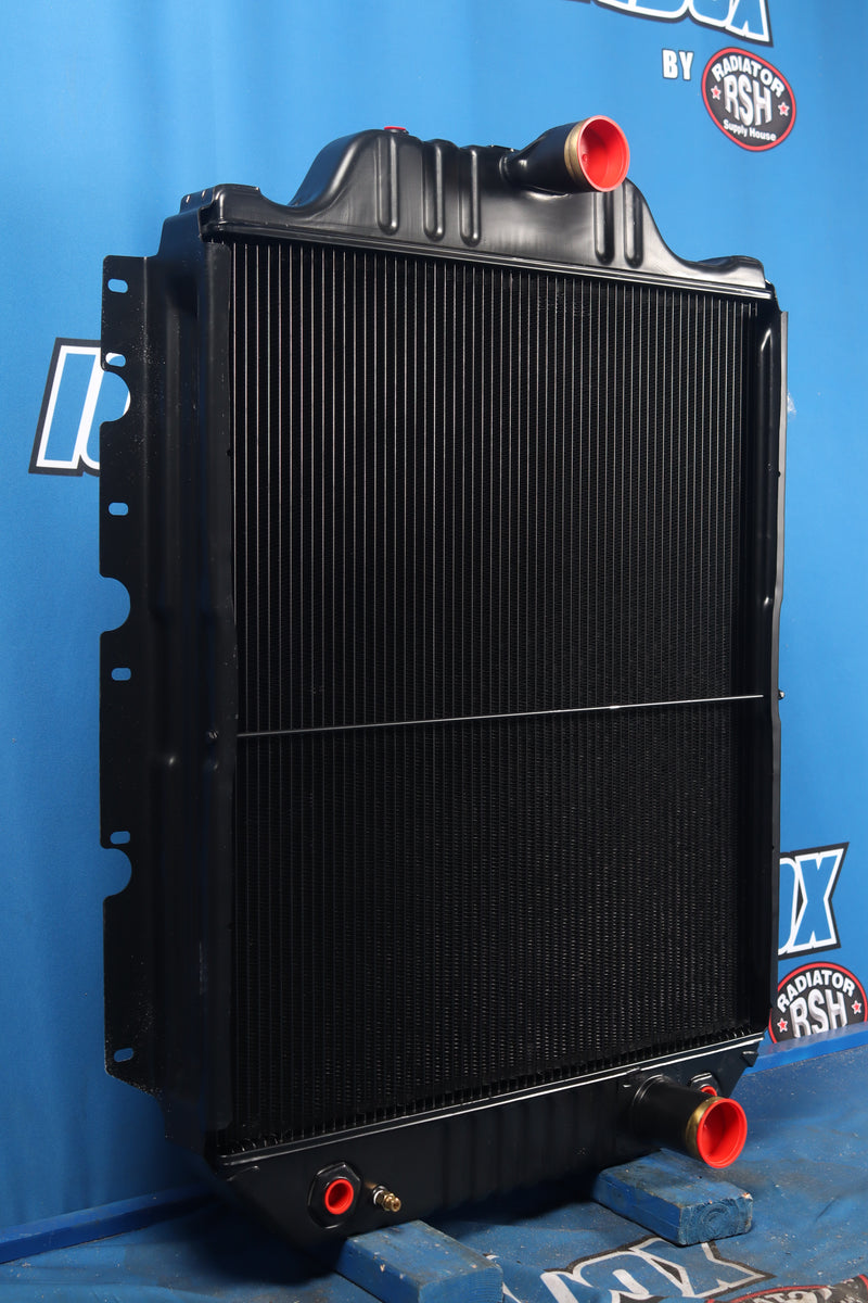 Load image into Gallery viewer, International 7200 Series Radiator # 603001
