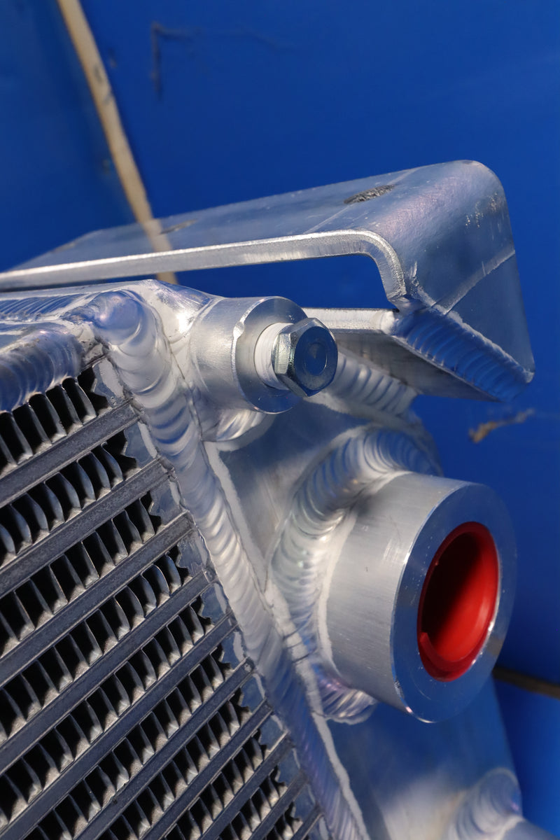 Load image into Gallery viewer, Pioneer 2649 Track Jaw Crusher Oil Cooler # 890946
