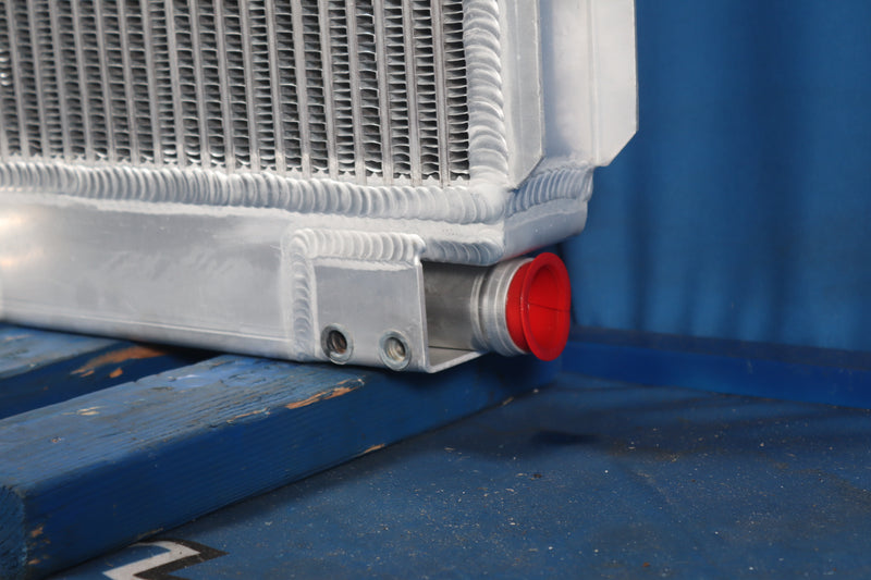 Load image into Gallery viewer, Hitachi EX350LCH-5 Radiator # 870358
