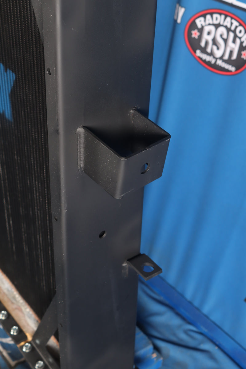 Load image into Gallery viewer, Peterbilt 357, 375, 378, 379 Radiator # 606017
