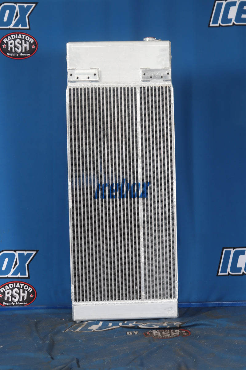 Load image into Gallery viewer, Caterpillar D6N, D5R Radiator # 851290
