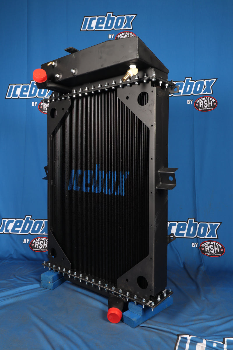 Load image into Gallery viewer, Kenworth T600 / T800 Radiator # 604043
