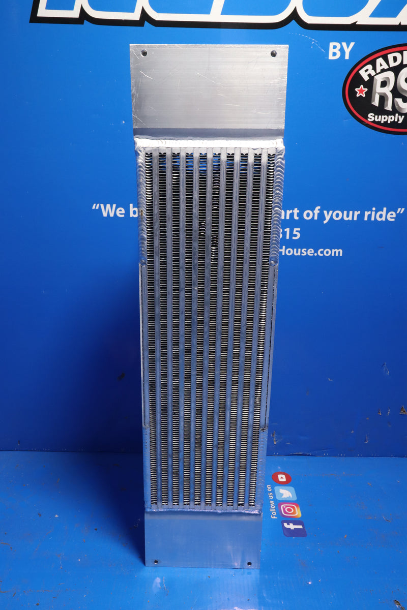 Load image into Gallery viewer, Hyster H190HD Charge Air Cooler # 940218
