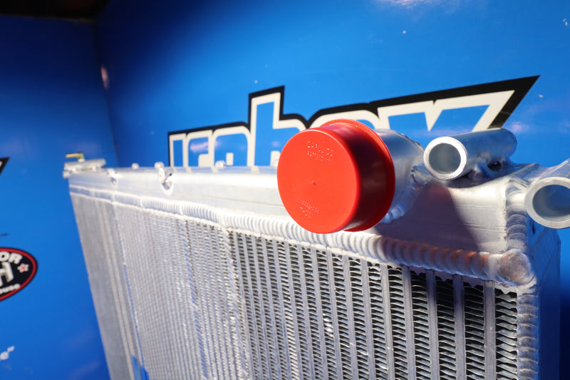 Load image into Gallery viewer, Freightliner Radiator # 601993
