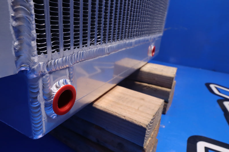 Load image into Gallery viewer, Hyster H180H Radiator # 940137

