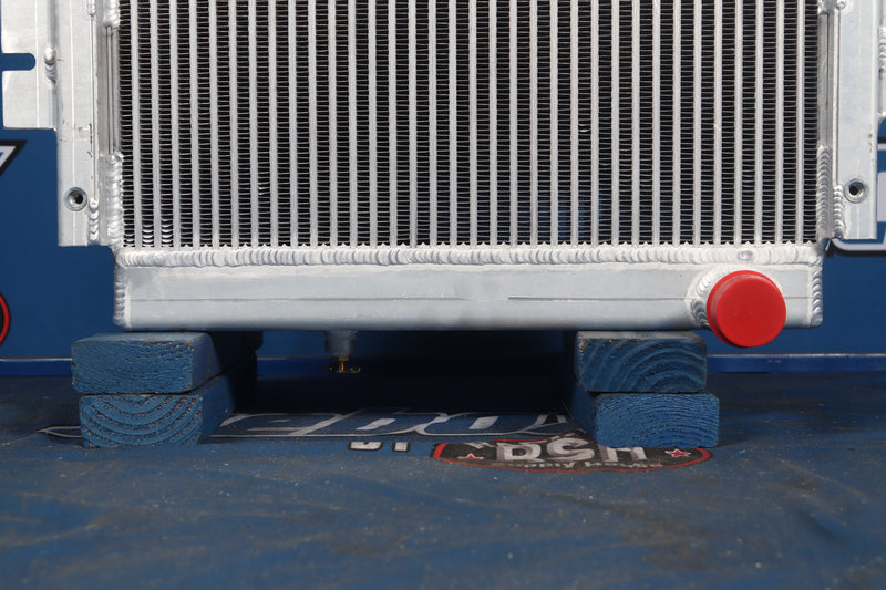 Load image into Gallery viewer, Ingersoll Rand Forklift Radiator # 840041
