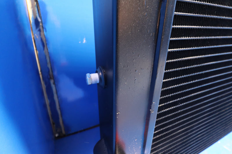 Load image into Gallery viewer, Safari Radiator # 701010
