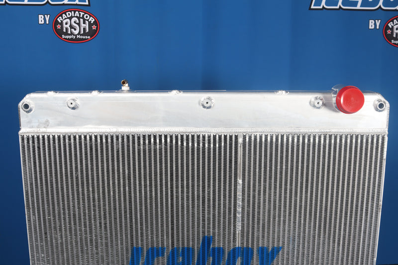 Load image into Gallery viewer, Freightliner Radiator # 601235
