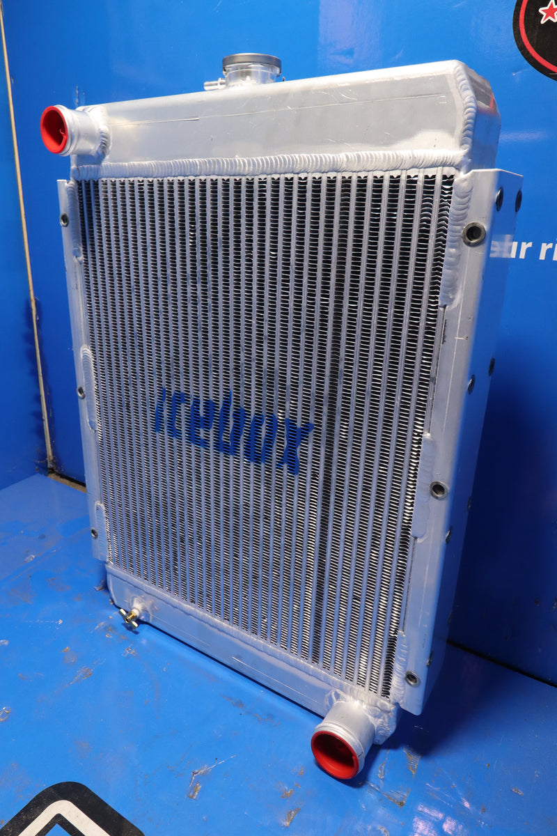 Load image into Gallery viewer, John Deere 970 Radiator # 870019
