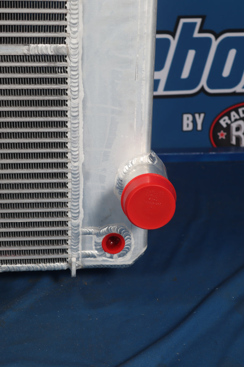 Load image into Gallery viewer, International 7300, -7700 Series Radiator # 603134
