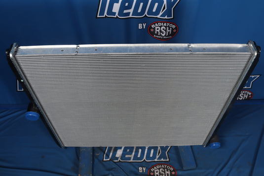 Ford L9000,L9500, L9522 Radiator