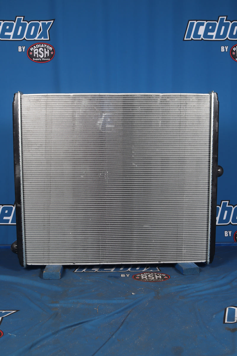 Load image into Gallery viewer, Ford L9000,L9500, L9522 Radiator # 600163

