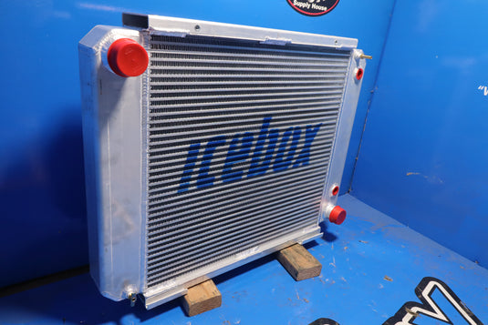 Caterpillar V330B Radiator
