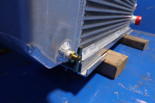 Caterpillar V330B Radiator