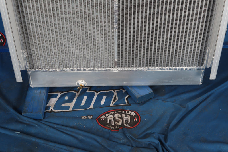 Load image into Gallery viewer, Manitowoc 222 EX, 222EX Radiator # 940238
