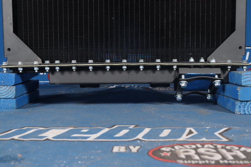Load image into Gallery viewer, Mack RS688 Radiator # 605014
