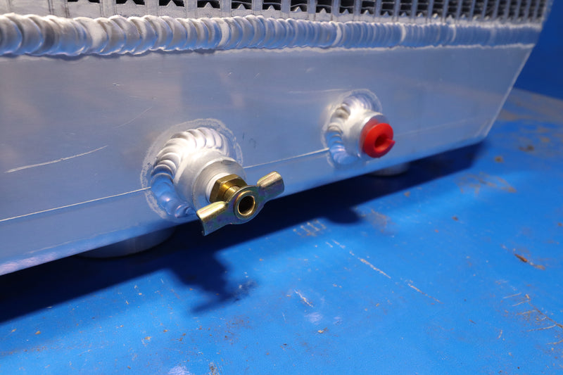 Caterpillar 320E Radiator # 850392 – Radiator Supply House