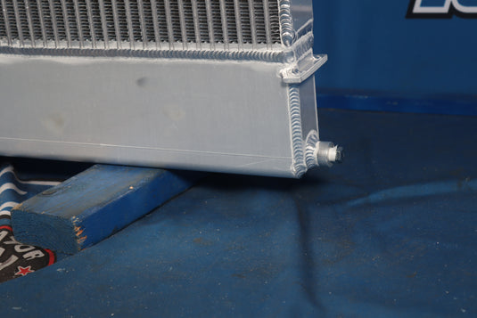 International 7600 Radiator