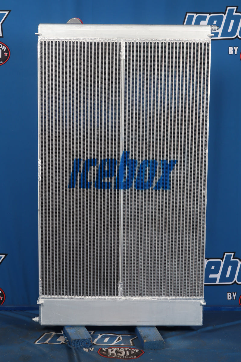 Load image into Gallery viewer, International 7600 Radiator # 603950
