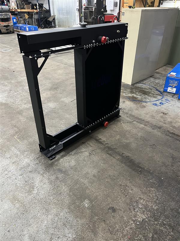 Load image into Gallery viewer, Detroit Diesel 60 Series 600HP Radiator # 990306 - Radiator Supply House
