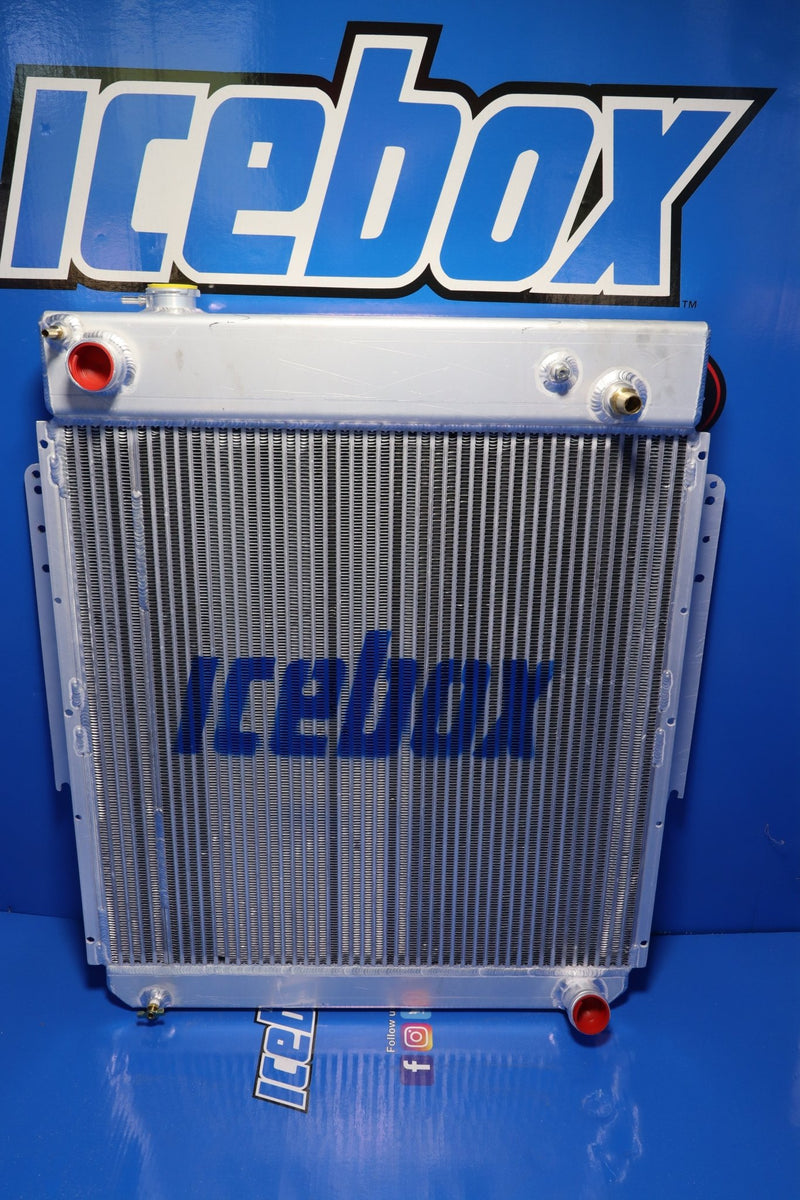 Load image into Gallery viewer, Ford F800 Radiator # 600189 - Radiator Supply House
