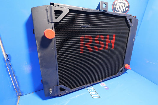 Ford L - 800 Radiator