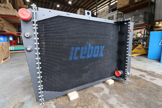 Ford L - 9000 Radiator