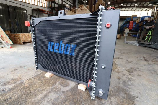 Ford L - 9000 Radiator