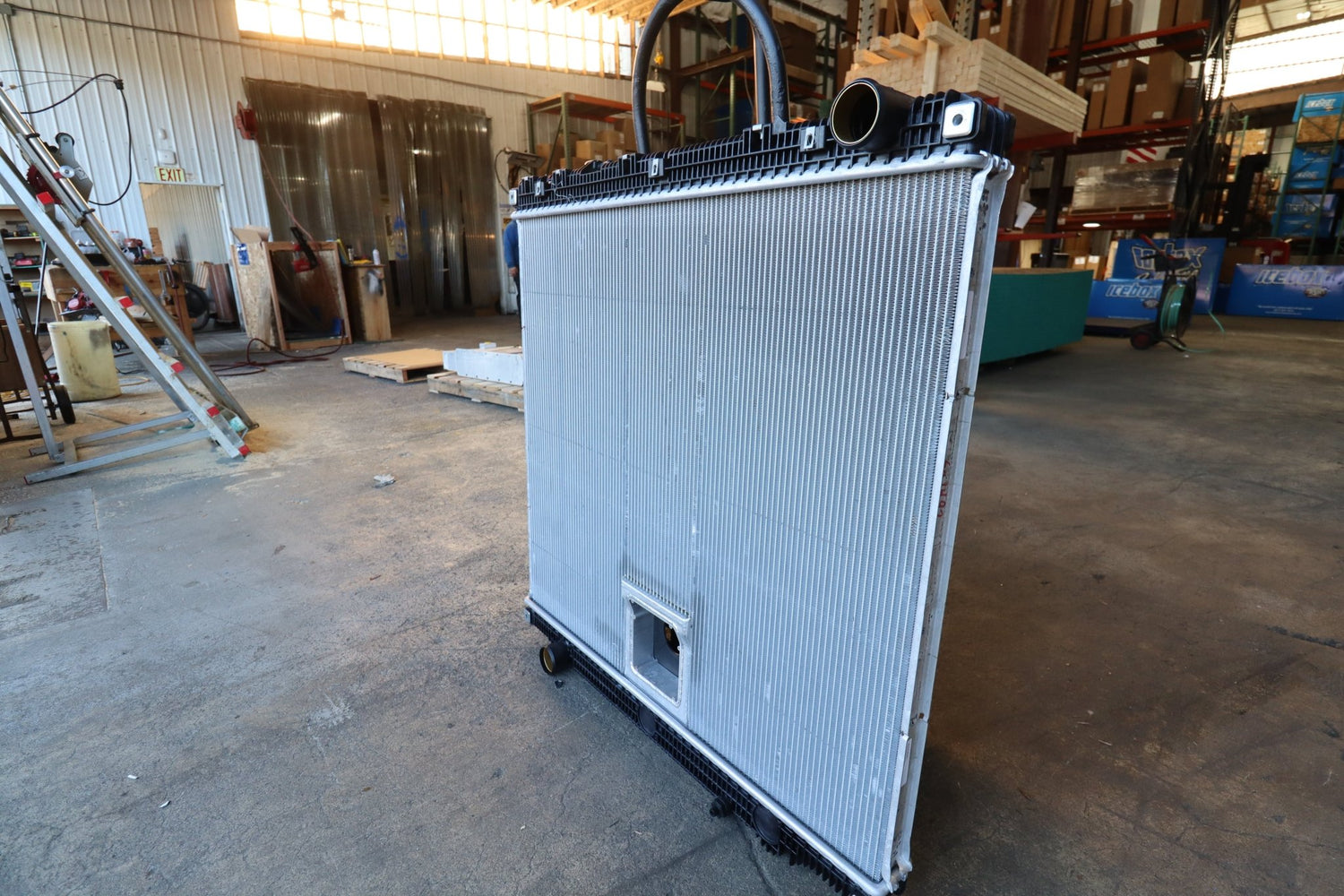 Freightliner 05-37217-014, 0537217014 Radiator # 601492 – Radiator ...