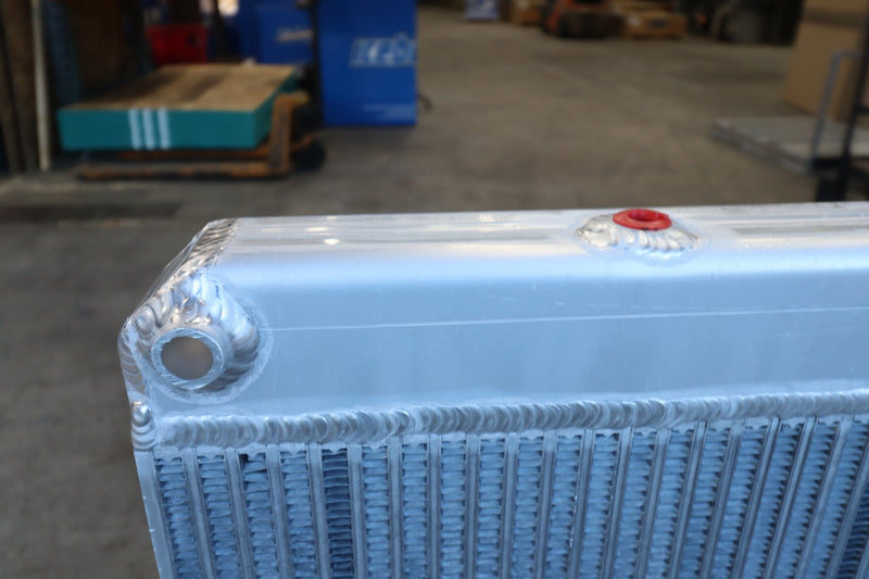 Load image into Gallery viewer, Freightliner Cascadia Radiator # 601487 - Radiator Supply House
