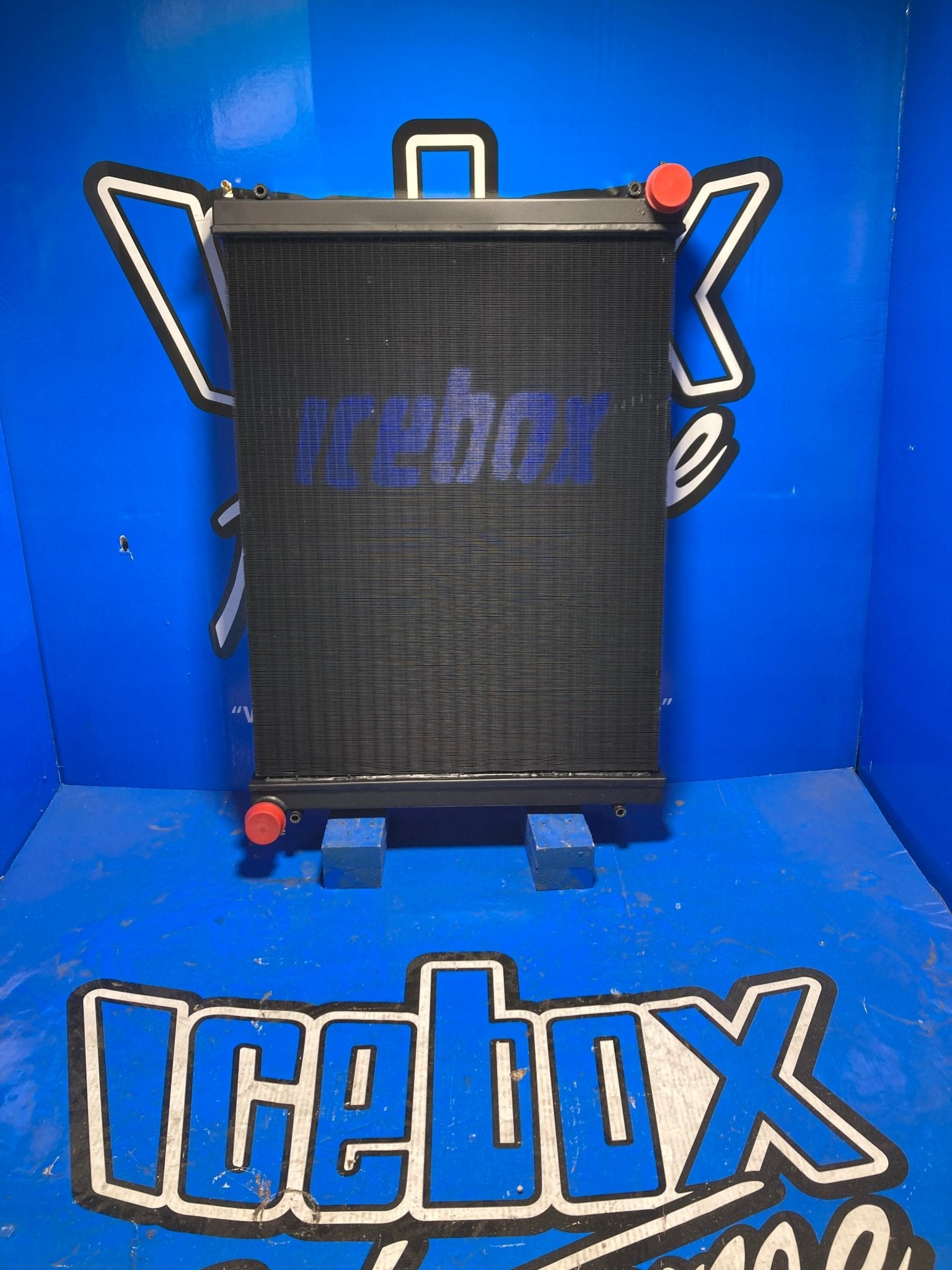 601128 Radiator Freightliner Radiator # 601181 – Radiator Supply House