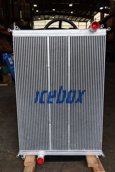 Freightliner Radiator 