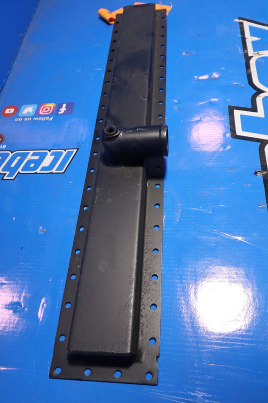 International 9370 Radiator Components