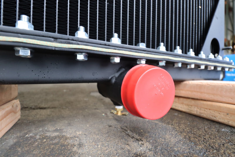 Load image into Gallery viewer, International Radiator # 603079 - Radiator Supply House

