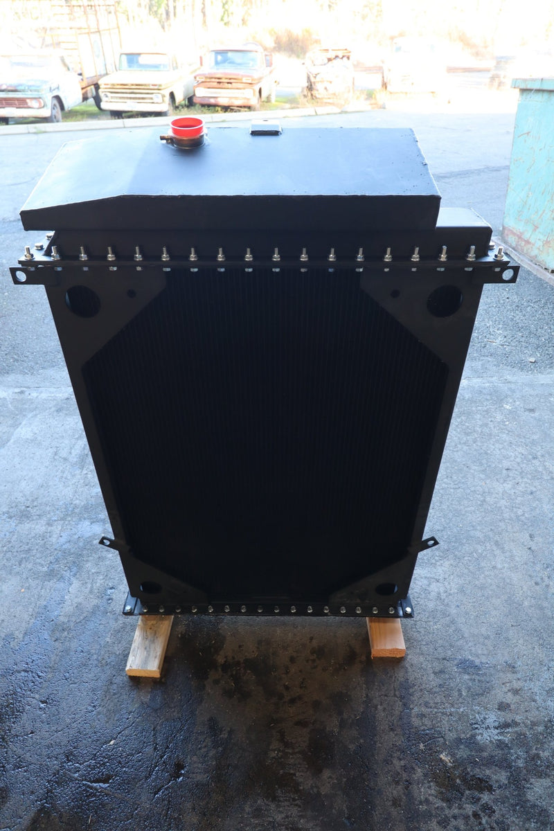 Load image into Gallery viewer, Kenworth W900 Radiator # 604700 - Radiator Supply House
