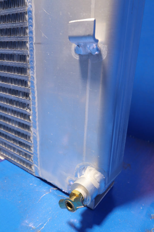 Nissan MCPL02A20LV Radiator